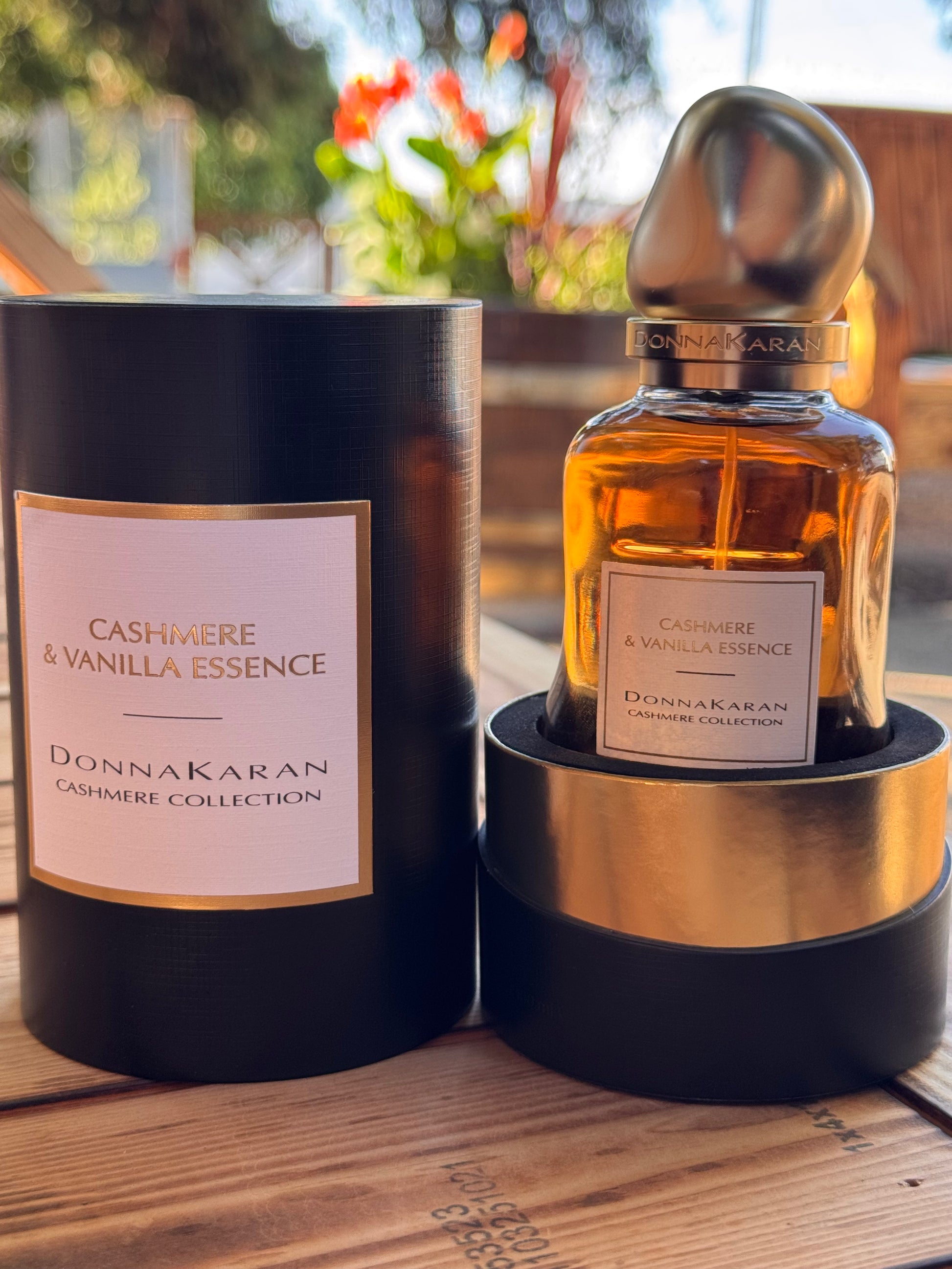 Donna Karan Cashmere & Vanilla Essence